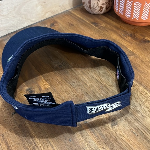 Seahawks visor - Picture 2 of 3